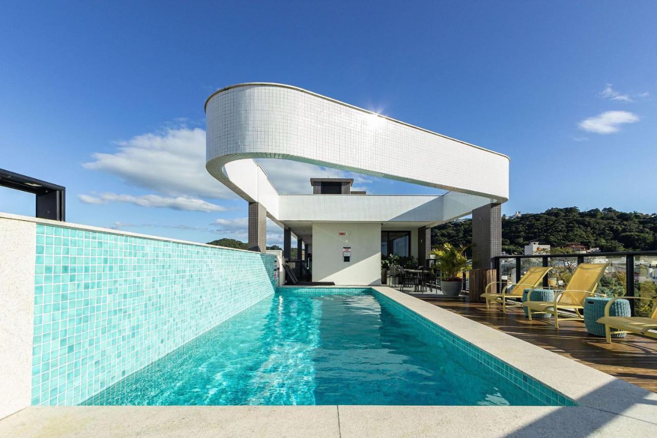 Aion Suites 302 - Lindo Apartamento Com Vista Para O Mar, A 60M Da Praia De Bombinhas, Com Piscina E Academia No Rooftop. Eksteriør bilde