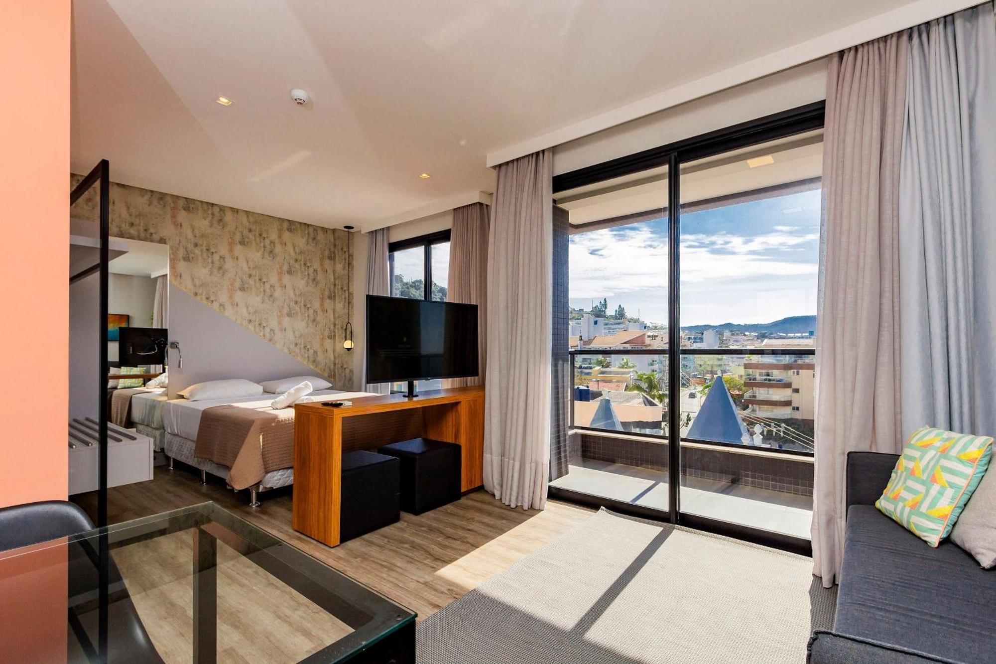 Aion Suites 302 - Lindo Apartamento Com Vista Para O Mar, A 60M Da Praia De Bombinhas, Com Piscina E Academia No Rooftop. Eksteriør bilde